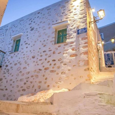 Azura, Traditional Residence In Ano Syros Exterior photo