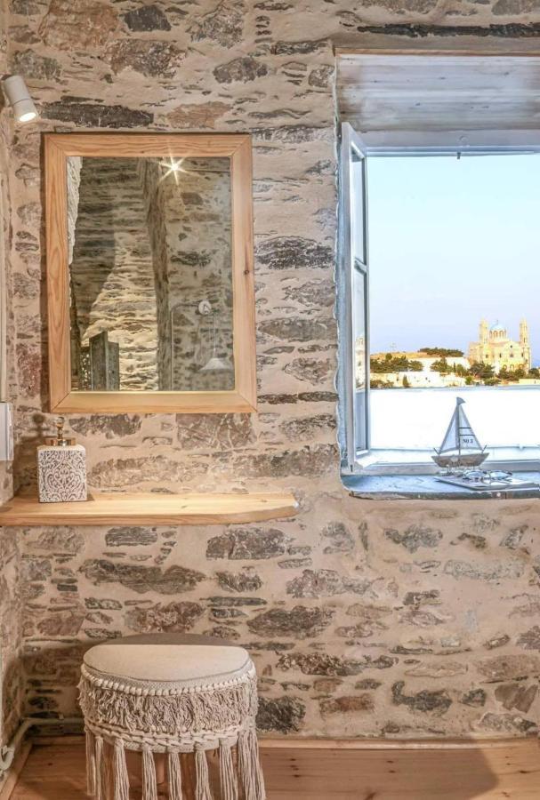 Azura, Traditional Residence In Ano Syros Exterior photo